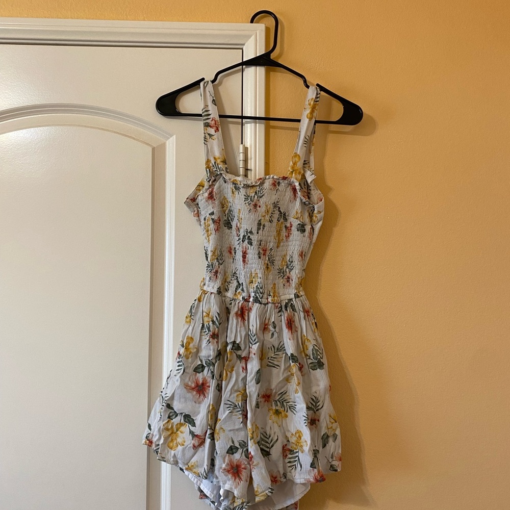 Hollister Floral Jumpsuit - White and Multicolor